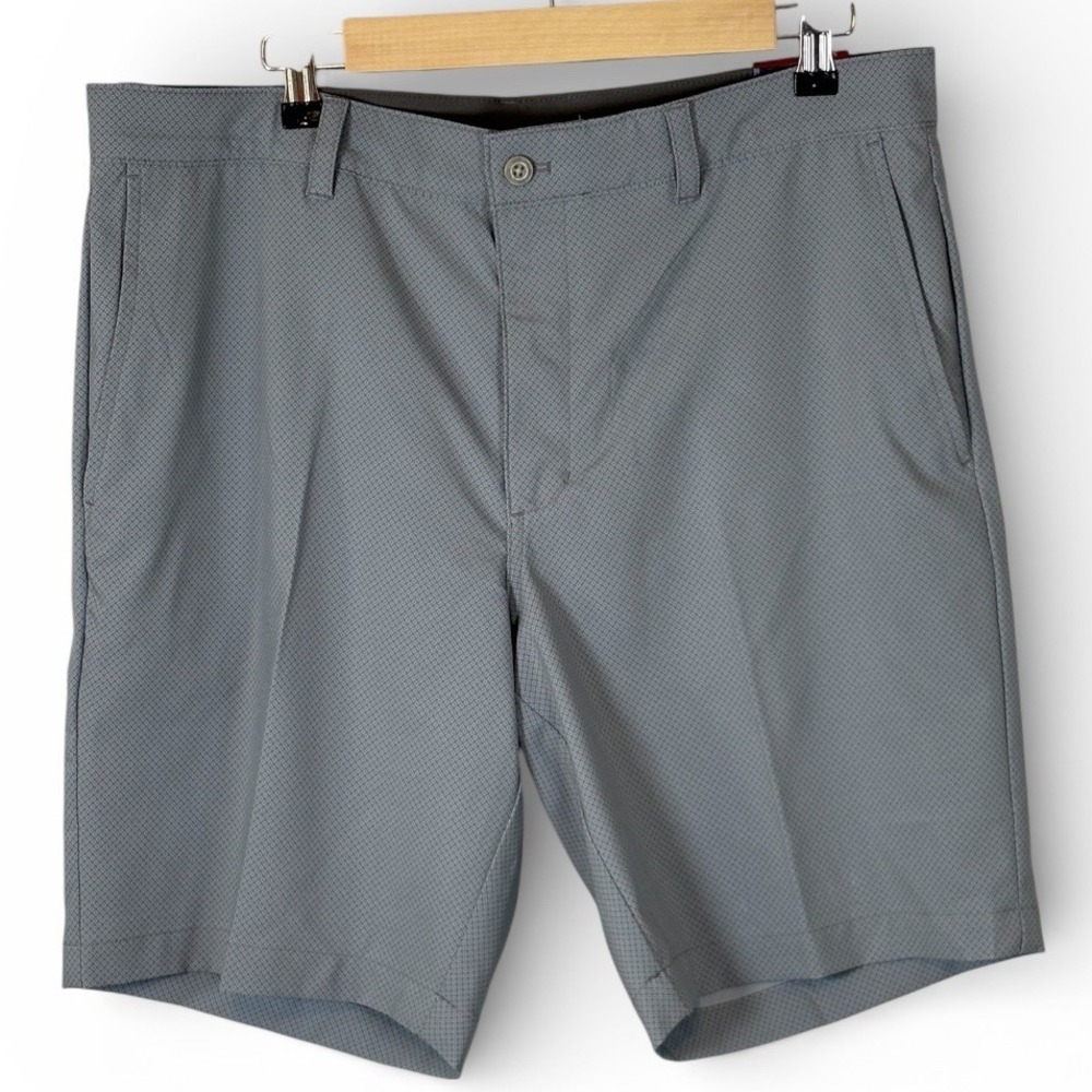 Ben Hogan Performance Golf Shorts Mens 34 Grey Tradewinds Stretch UPF‎ 50 NWT